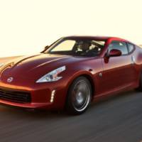 Nissan 370Z facelift roars in Paris