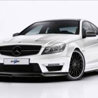 Revozport Mercedes C63 AMG looks good in carbon fiber