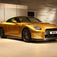 Usain Bolt and Mark Webber teamed-up for 2013 Nissan GT-R commercial (+Video)