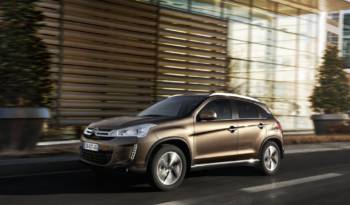 VIDEO: 2013 Citroen C4 Aircross - first movie of the interior