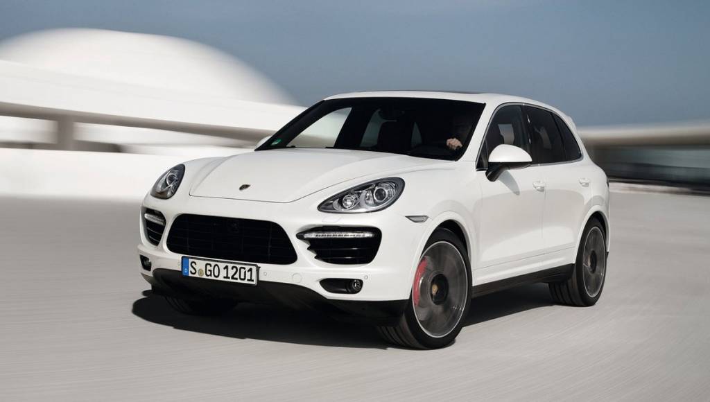 VIDEO: 2013 Porsche Cayenne Turbo S on track