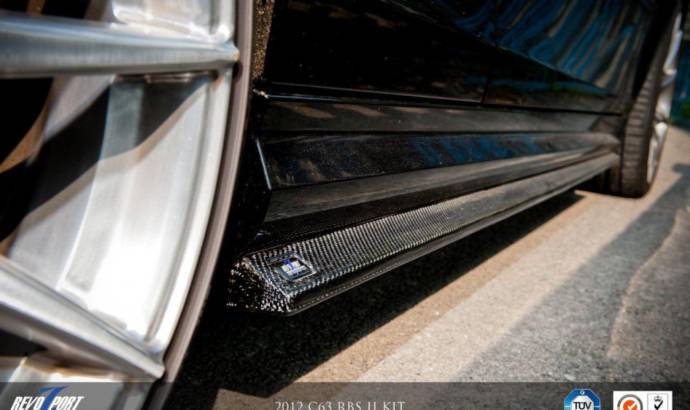 Revozport Mercedes C63 AMG looks good in carbon fiber