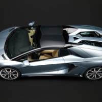 2013 Lamborghini Aventador LP700-4 Roadster unveiled