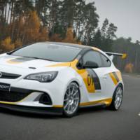 Opel returns to motorsports with Adam Cup and Astra OPC Cup