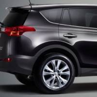 2013 Toyota RAV4 - official photos and details