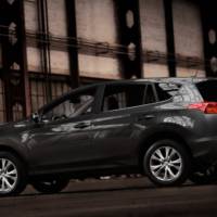 2013 Toyota RAV4 - official photos and details