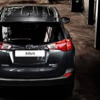 2013 Toyota RAV4 - official photos and details