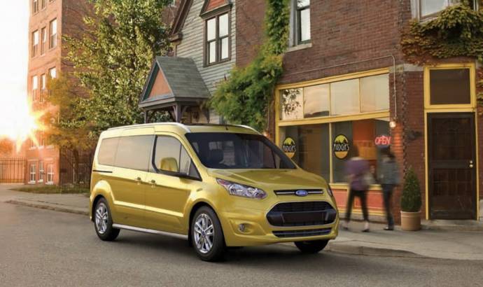 Ford unveils the 2013 Transit Connect Wagon