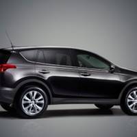 2013 Toyota RAV4 - official photos and details