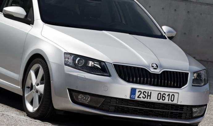 First official pictures of the 2013 Skoda Octavia