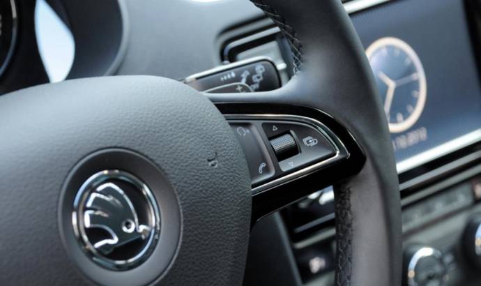 First photo of the Skoda Octavia Mk3 interior