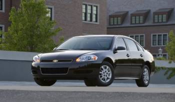 GM will sell the current Chevy Impala along the future generation