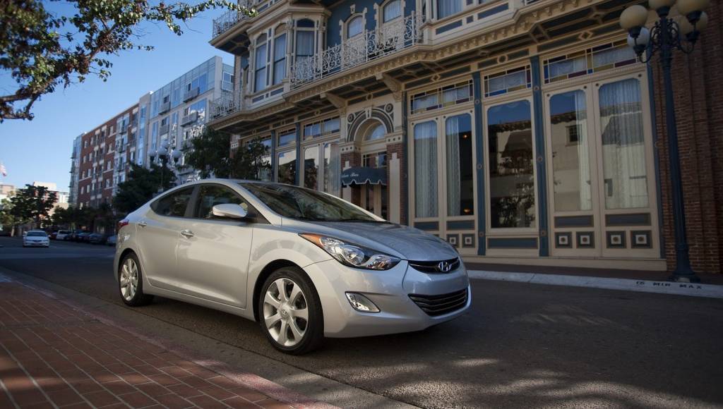 Hyundai Elantra sets new record in the US, passing 200.000 units sold