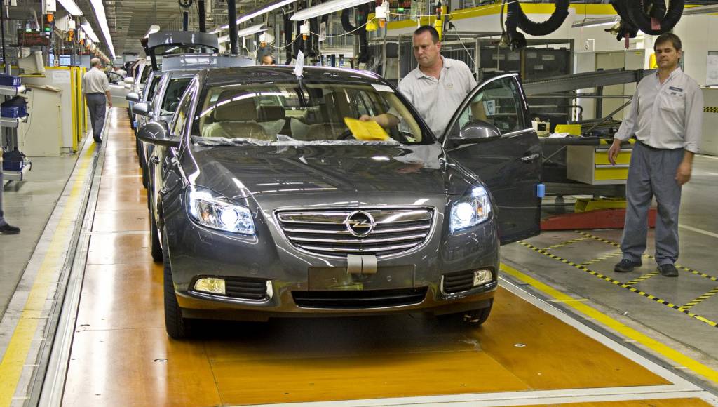 Opel will close its Bochum plant in 2016