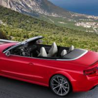 PHOTO GALLERY: The 2013 Audi RS5 Cabrio topless