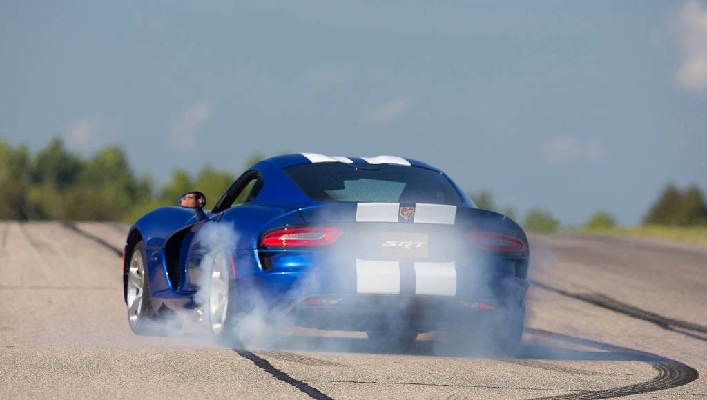 VIDEO: 2013 Dodge SRT Viper tested by Motor Trend