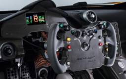 2013 McLaren MP4-12C GT3 gets new updates