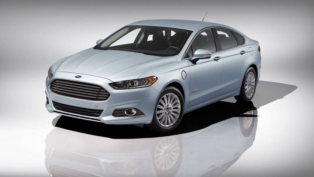 Ford Fusion Energi plug-in offers a 620 mile range