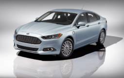 Ford Fusion Energi plug-in offers a 620 mile range