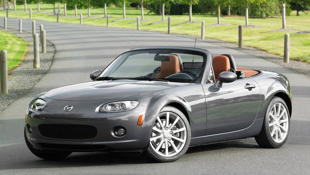 Mazda will build an MX-5-based Alfa Romeo roadster in Hiroshima