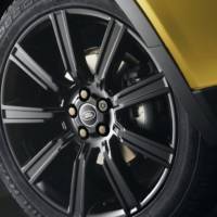 Range Rover Evoque Sicilian Yellow limited edition