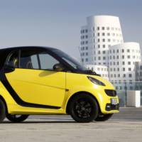 Smart Fortwo Cityflame Coupe and Cabrio editions introduced