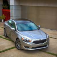 The 2014 Kia Cadenza rolls into Detroit