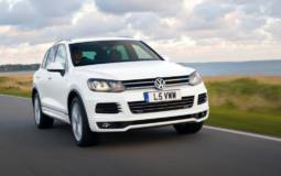 Volkswagen Touareg R-Line priced at 44.205 pounds in UK