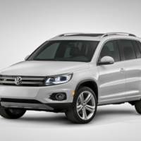 2014 Volkswagen Tiguan R-Line and Touareg R-Line, on stage at NAIAS