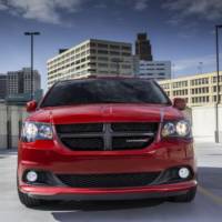 Dodge Durango, Grand Caravan and Journey receive Blacktop package