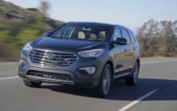 2013 Hyundai Santa Fe, priced from 28.350 dollars in the US