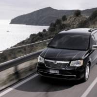 2013 Lancia Voyager comes with new diesel engine in Geneva