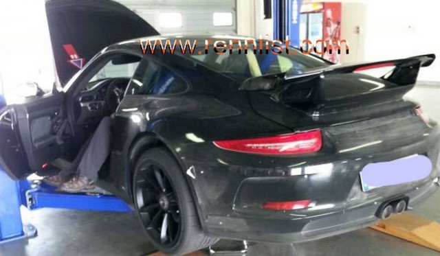 2013 Porsche 911 GT3 - new details available