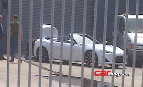 Toyota GT86 Convertible - first spy photo