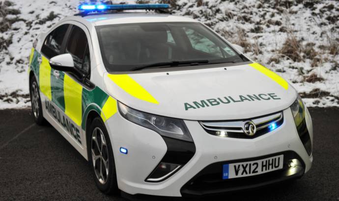 Vauxhall Ampera to be used as an ambulance in UK