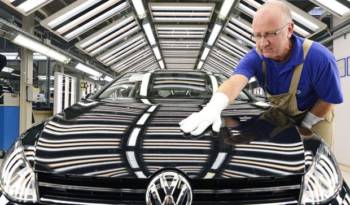 Volkswagen, to pay 7200 euros performance-bonus for every employee