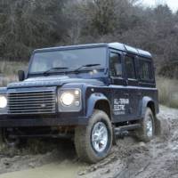 Land Rover Defender electric will debut in Geneva