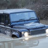 Land Rover Defender electric will debut in Geneva
