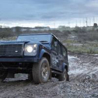 Land Rover Defender electric will debut in Geneva