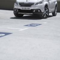 2013 Peugeot 2008 crossover - official details and photos