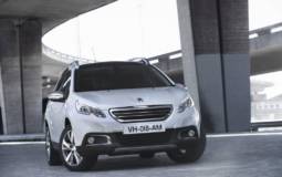 2013 Peugeot 2008 crossover - official details and photos