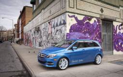 2014 Mercedes B Class Electric Drive makes american debut