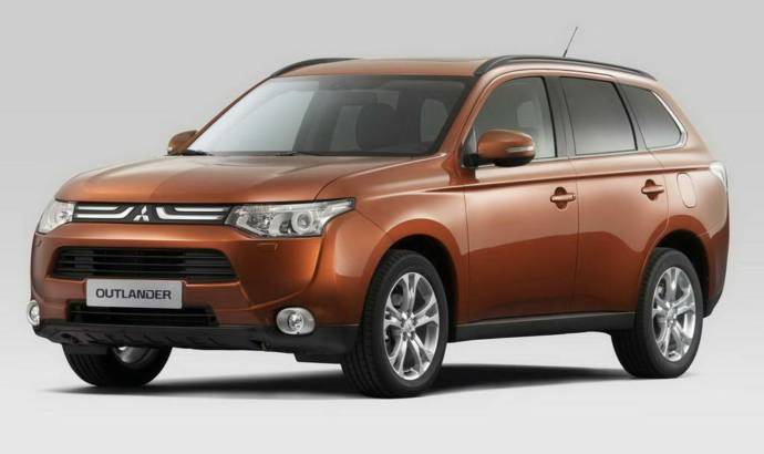 2014 Mitsubishi Outlander priced at 22.995 dollars in US