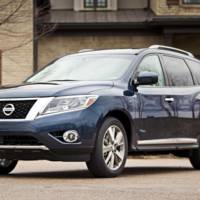 2014 Nissan Pathfinder Hybrid, introduced in New York