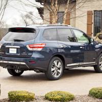 2014 Nissan Pathfinder Hybrid, introduced in New York