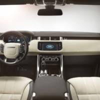 2014 Range Rover Sport breaks cover in New York