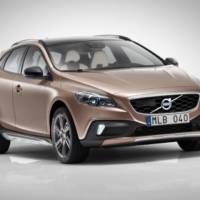 2014 Volvo V40 and V40 Cross Country facelift