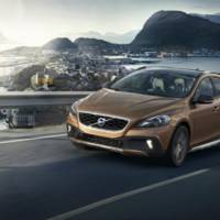 2014 Volvo V40 and V40 Cross Country facelift