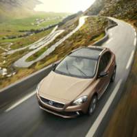 2014 Volvo V40 and V40 Cross Country facelift