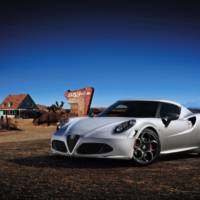 Alfa Romeo 4C Launch Edition was unveiled in Geneva